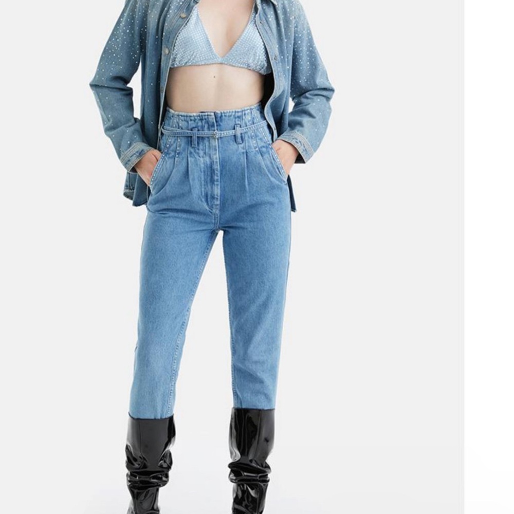 NOCTURNE
Women's High-Waisted Mom
Jeans 👖‼️‼️